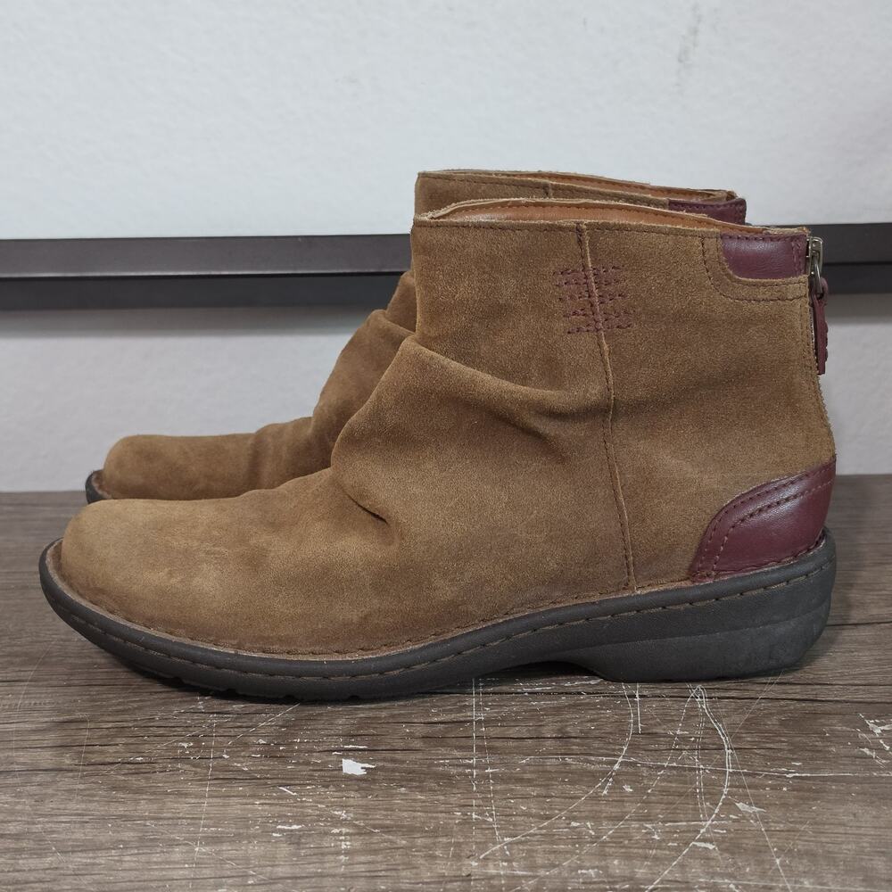 Clarks Avington Swan Women's Suede Ankle Boots Shoes Size 8.5 Brown